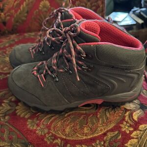 Clorts Womens Hiking Boots Six 9 Gray/Pink